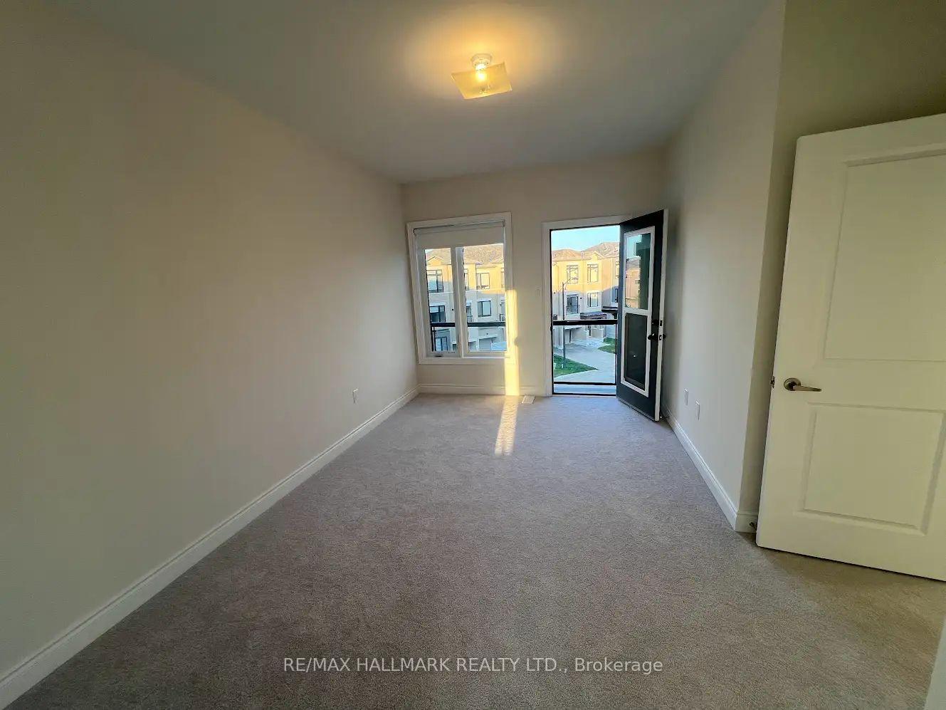 Photo 19 of 111 Tennant Circle, Vaughan, Vellore Village — HOMEH