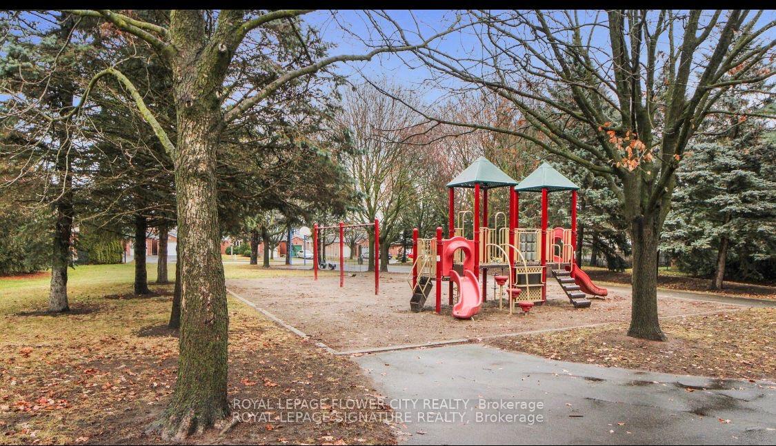 Photo 1 of Unit basemnt, 70 Teddington Crescent, Whitby, Pringle Creek — HOMEH