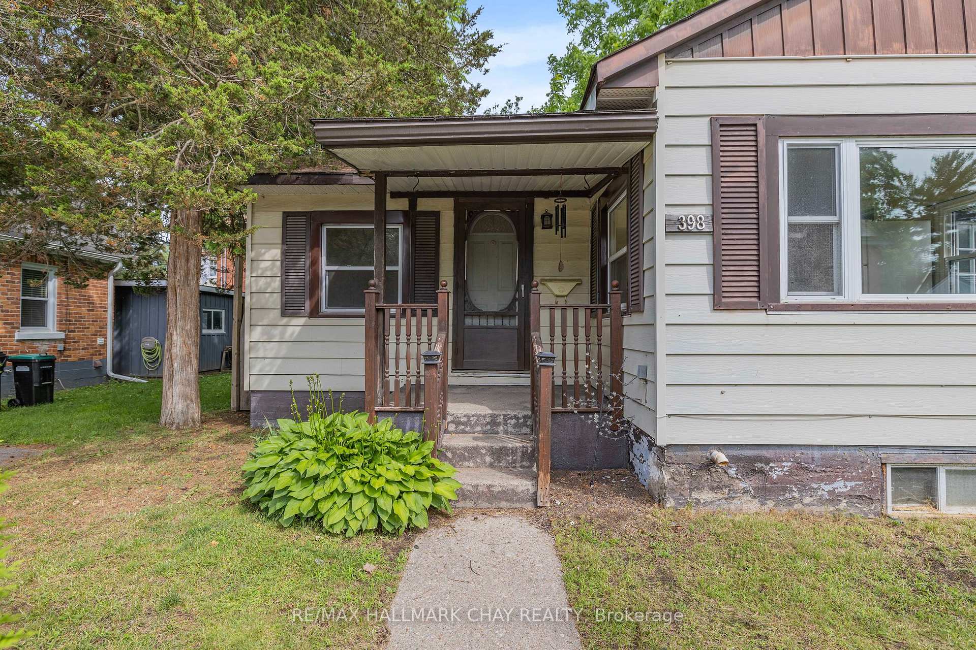 Photo 12 of 398 Hannah Street, Midland — HOMEH