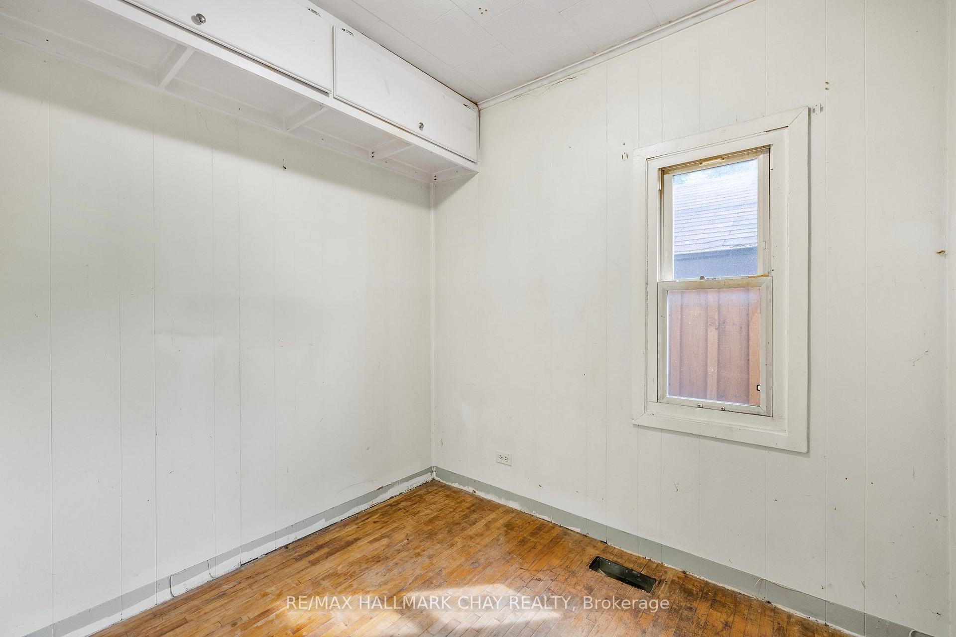 Photo 32 of 398 Hannah Street, Midland — HOMEH