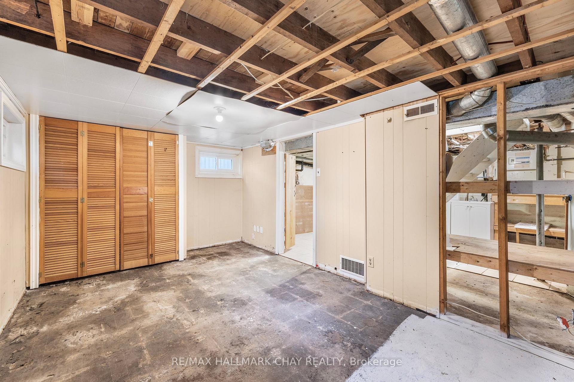 Photo 27 of 398 Hannah Street, Midland — HOMEH