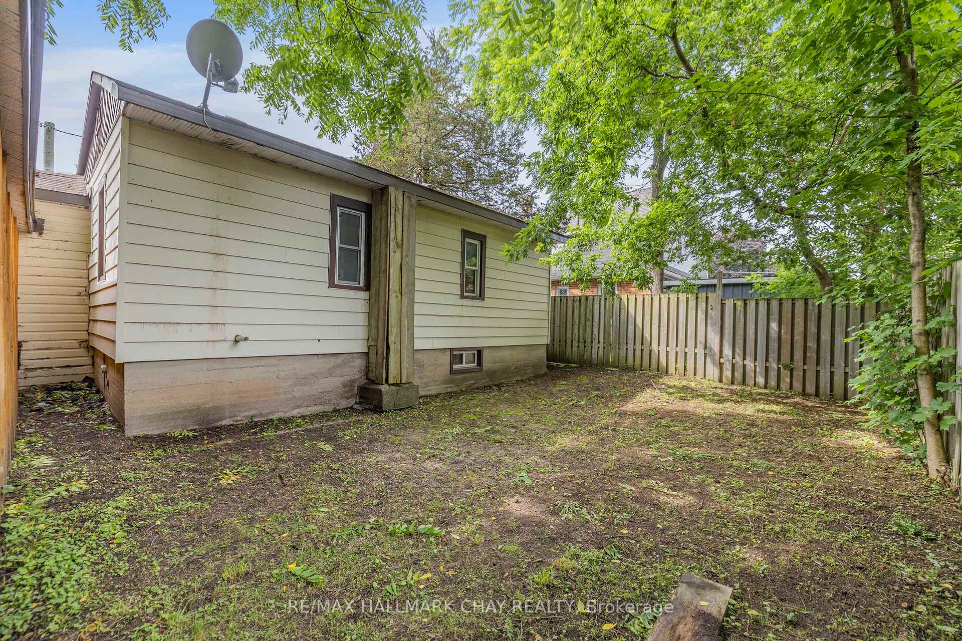 Photo 31 of 398 Hannah Street, Midland — HOMEH