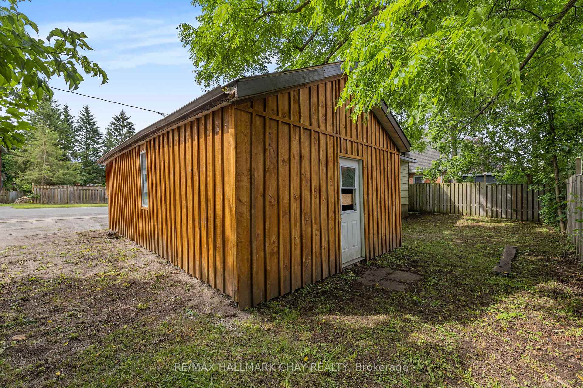 Photo 23 of 398 Hannah Street, Midland — HOMEH