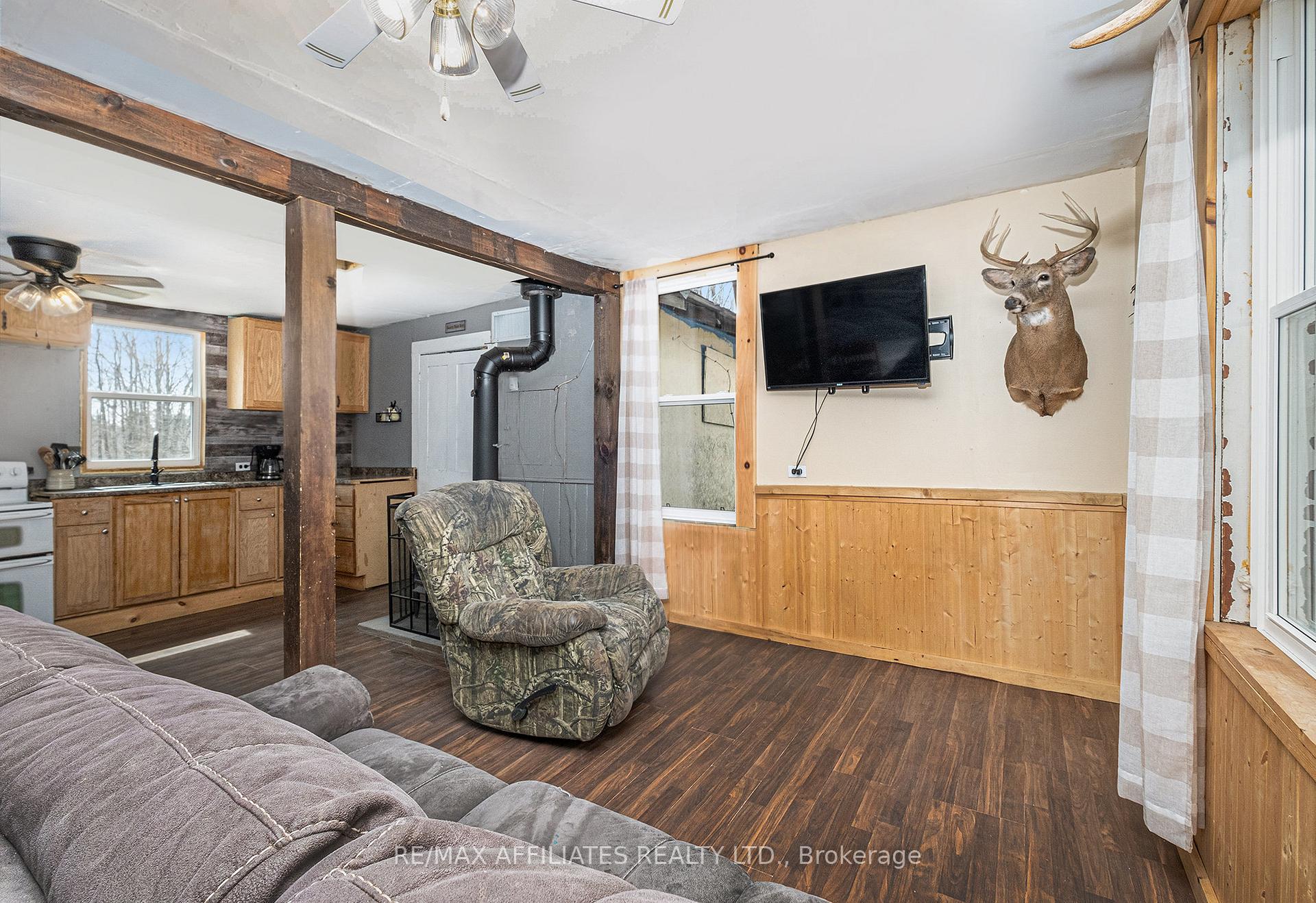 Photo 10 of 1505 Elm Tree Road, Frontenac, Frontenac Centre — HOMEH