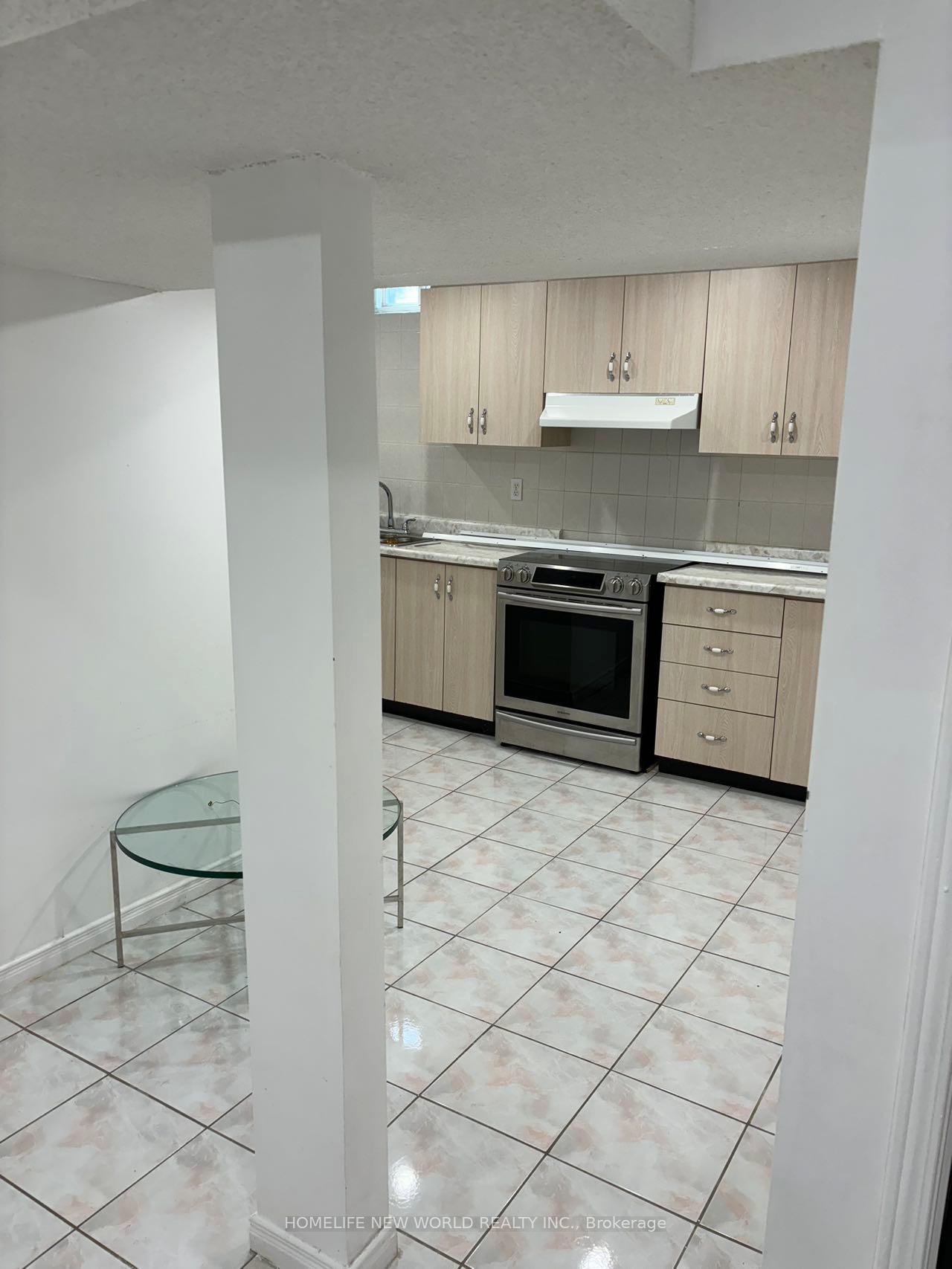 Photo 14 of 2 Bute Court, Vaughan, Maple — HOMEH