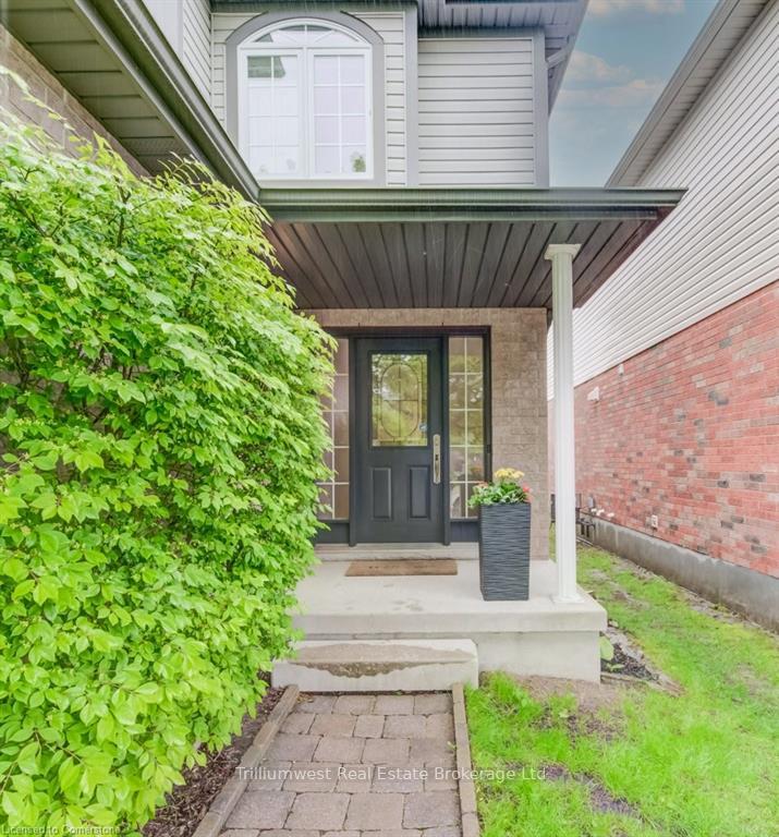 Photo 5 of 33 Henderson Drive, Guelph, Grange Road — HOMEH