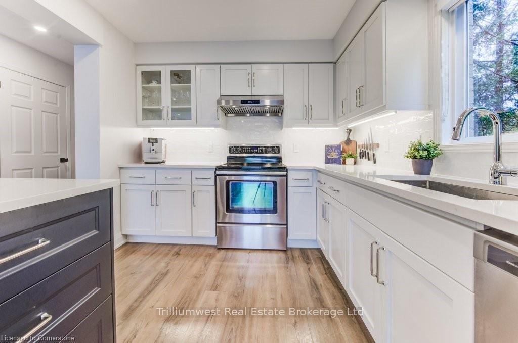 Photo 17 of 33 Henderson Drive, Guelph, Grange Road — HOMEH
