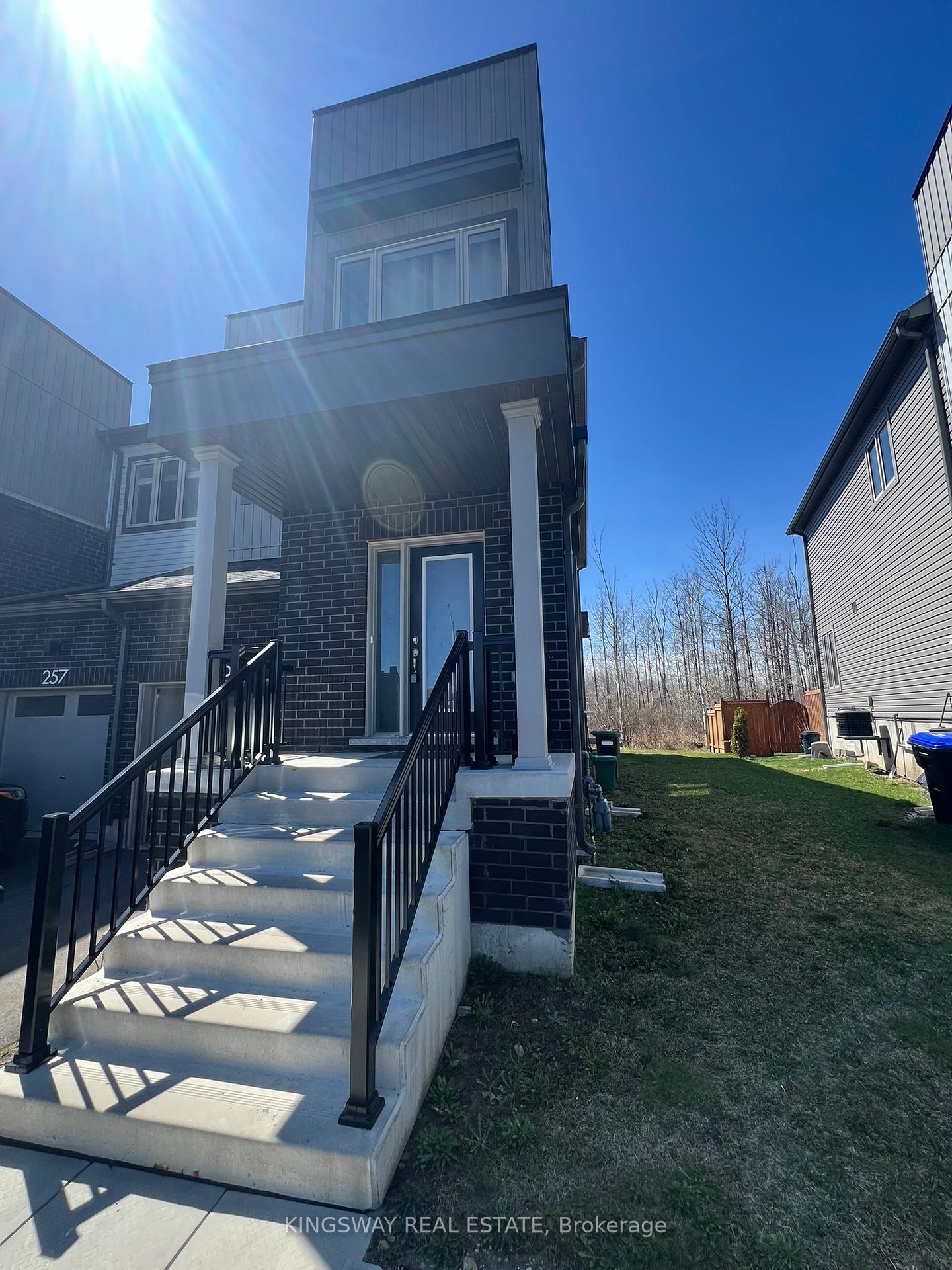 Photo 10 of 255 Atkinson Street, Clearview, Stayner — HOMEH