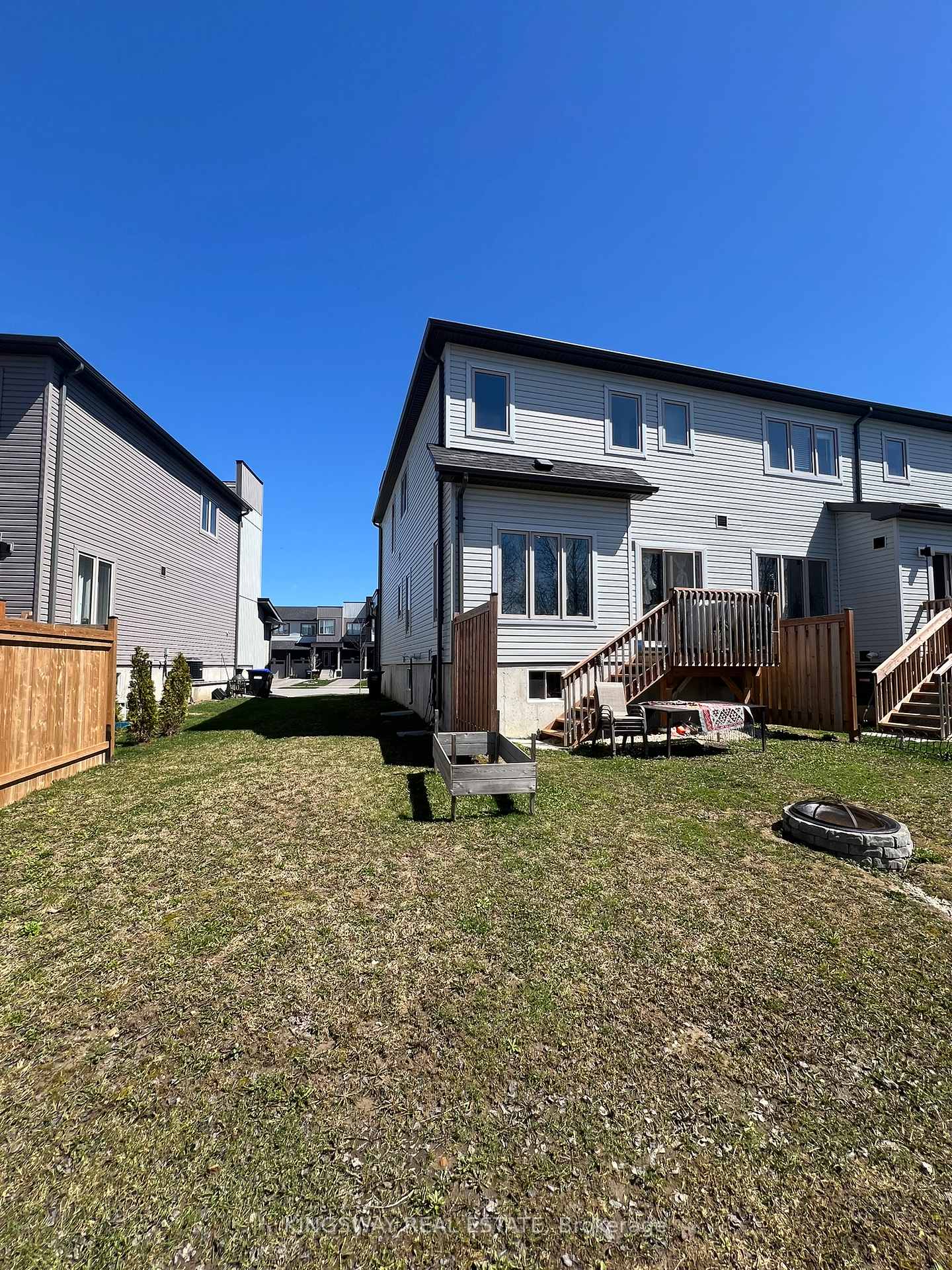 Photo 28 of 255 Atkinson Street, Clearview, Stayner — HOMEH