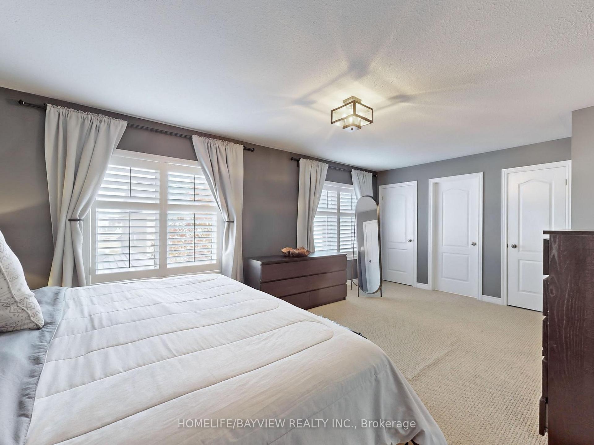 Photo 11 of 21 Pelister Drive, Markham, Greensborough — HOMEH