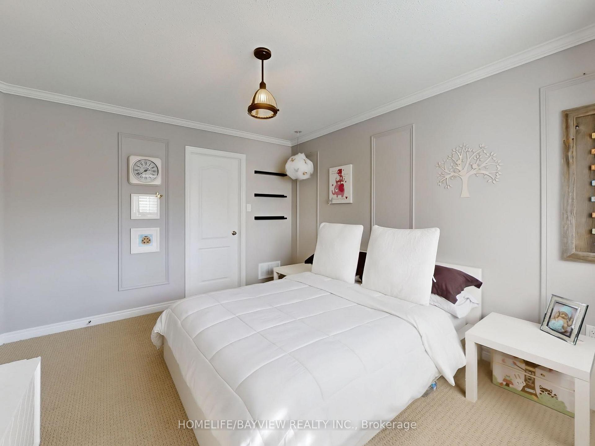 Photo 12 of 21 Pelister Drive, Markham, Greensborough — HOMEH