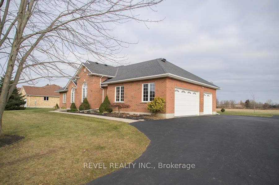 Photo 3 of 15 Burton Avenue, Brant, Brantford Twp — HOMEH