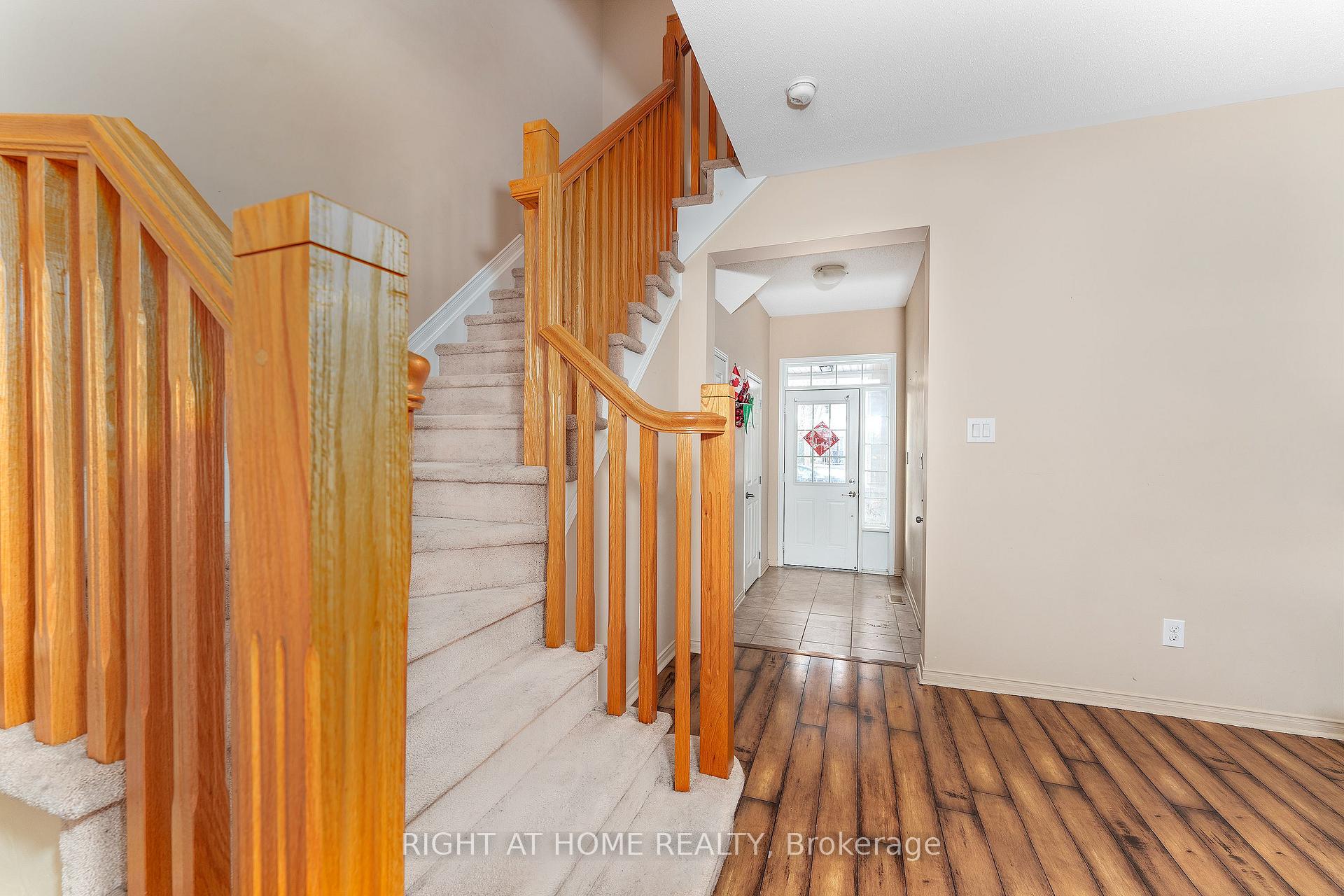 Photo 7 of 549 Ashbourne Crescent, Ottawa, Barrhaven - Stonebridge — HOMEH