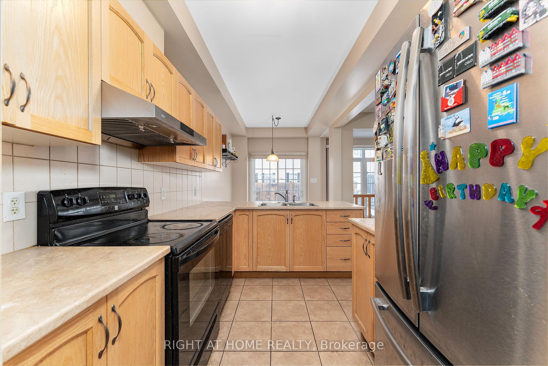 Photo 8 of 549 Ashbourne Crescent, Ottawa, Barrhaven - Stonebridge — HOMEH