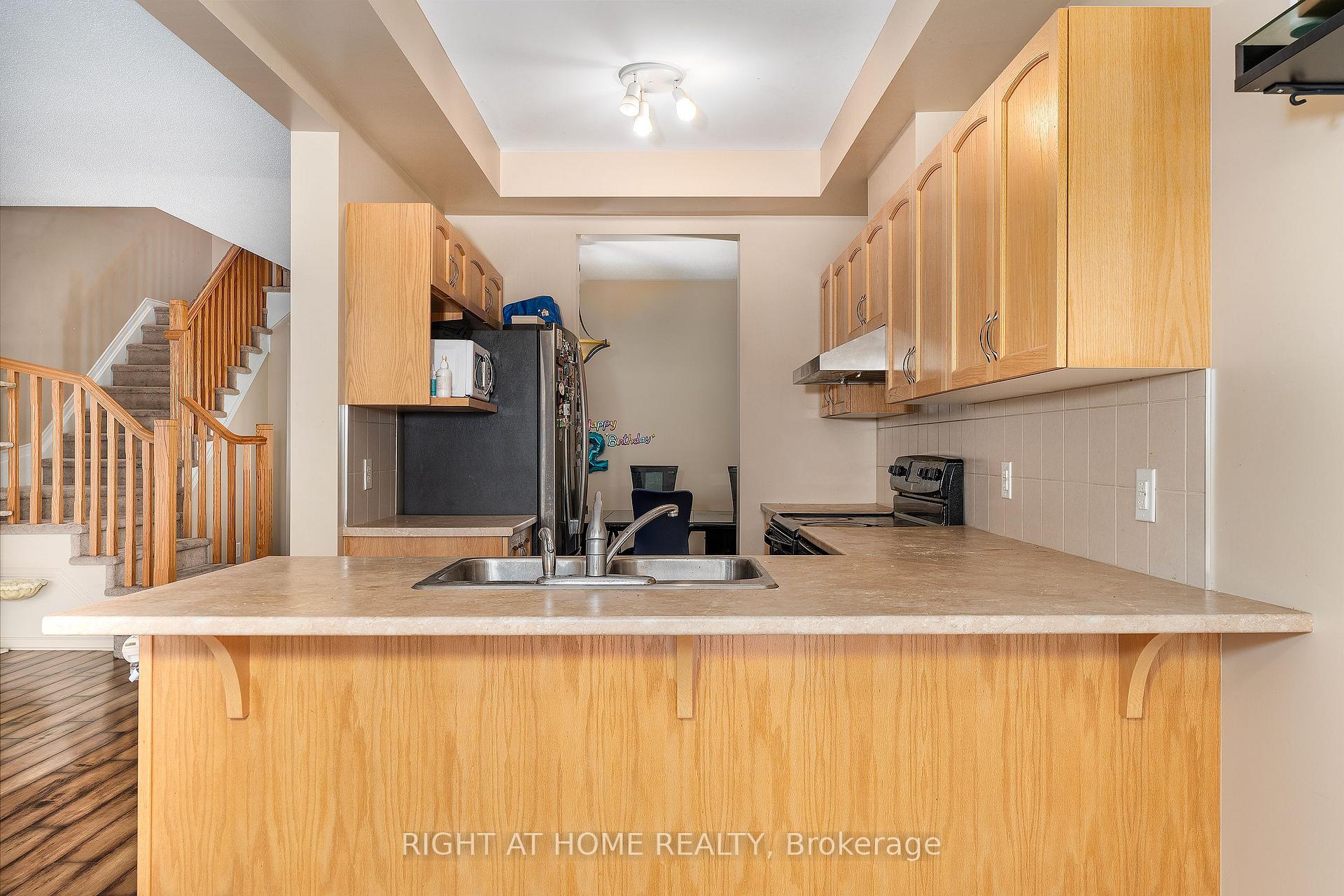 Photo 11 of 549 Ashbourne Crescent, Ottawa, Barrhaven - Stonebridge — HOMEH