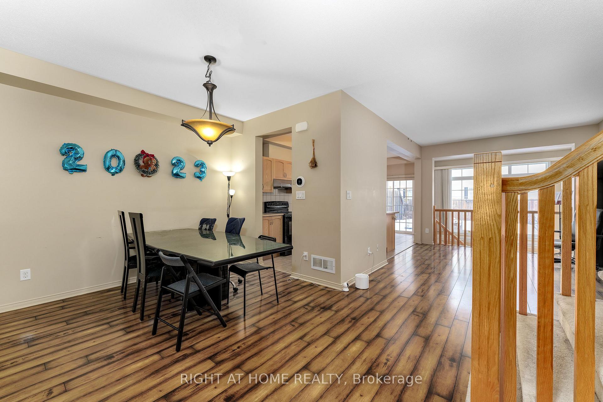 Photo 13 of 549 Ashbourne Crescent, Ottawa, Barrhaven - Stonebridge — HOMEH