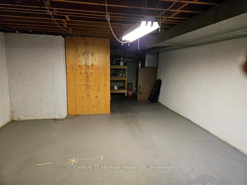 Photo 5 of 239 Hemlock Street, Waterloo — HOMEH
