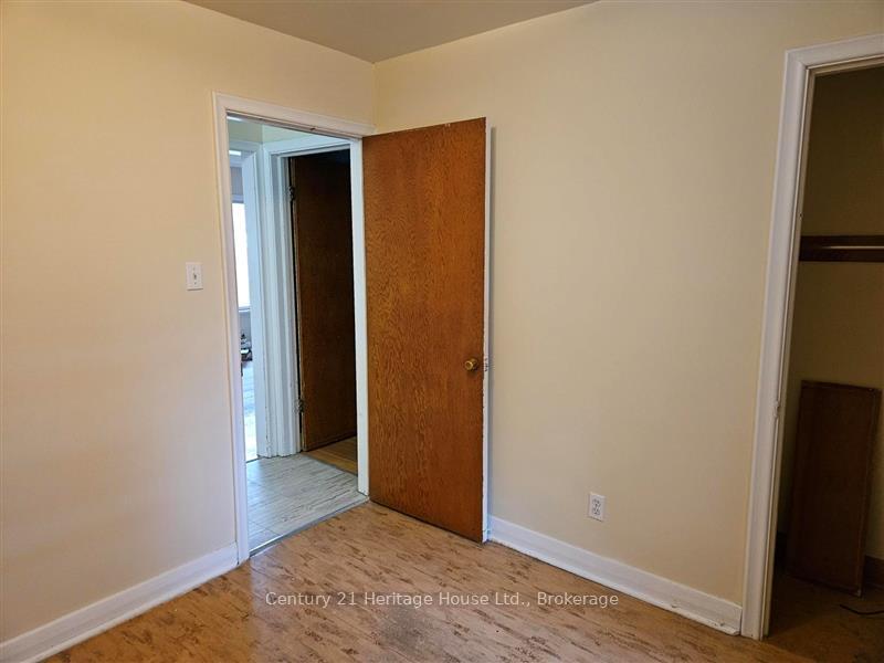 Photo 11 of 239 Hemlock Street, Waterloo — HOMEH