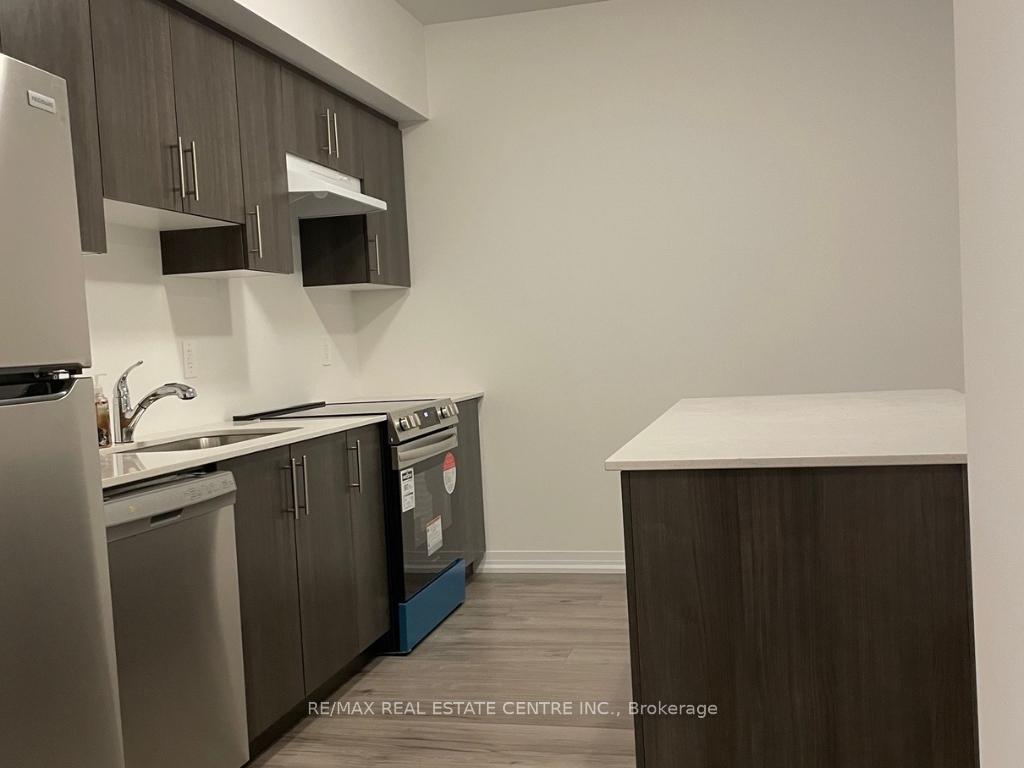 Photo 6 of Unit 304, 15 Kneeshaw Drive, Barrie, Painswick South — HOMEH