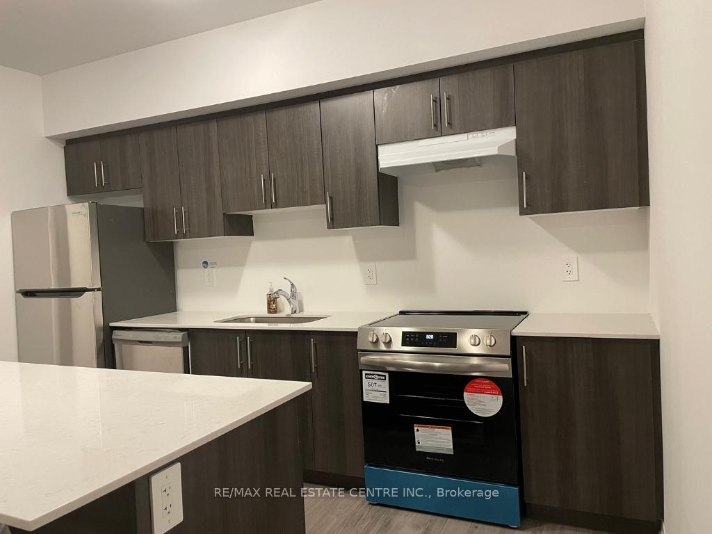 Photo 12 of Unit 304, 15 Kneeshaw Drive, Barrie, Painswick South — HOMEH