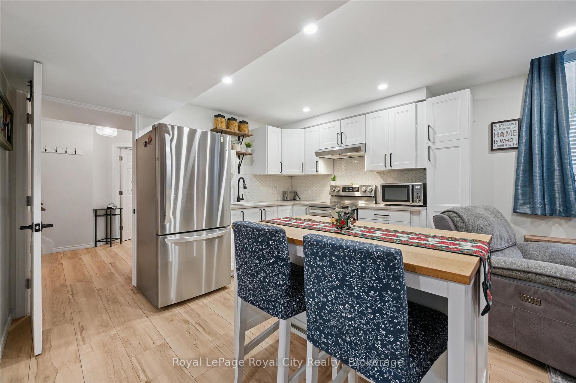 Photo 26 of 6 Berry Drive, Guelph, Kortright Hills — HOMEH