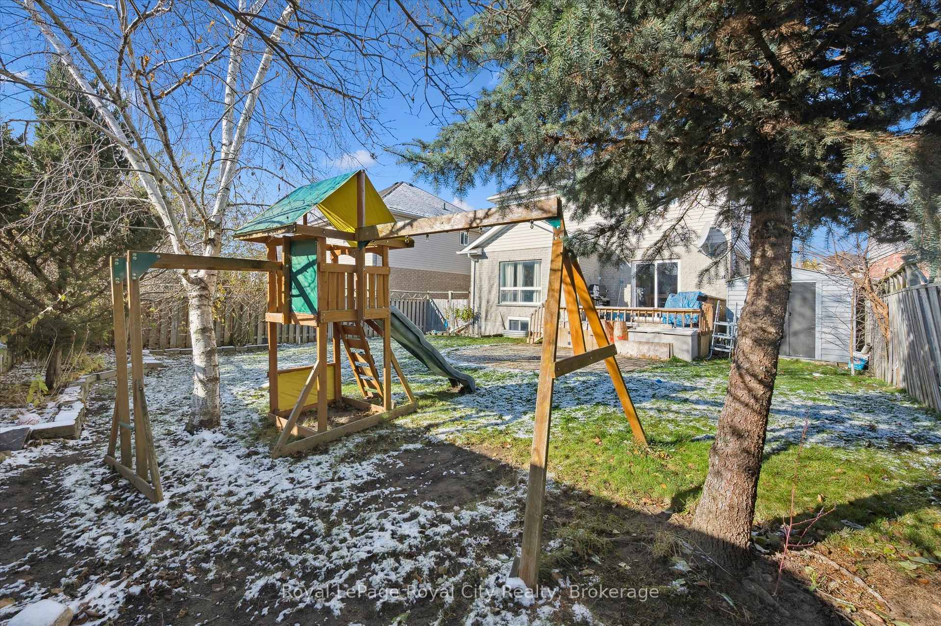 Photo 34 of 6 Berry Drive, Guelph, Kortright Hills — HOMEH