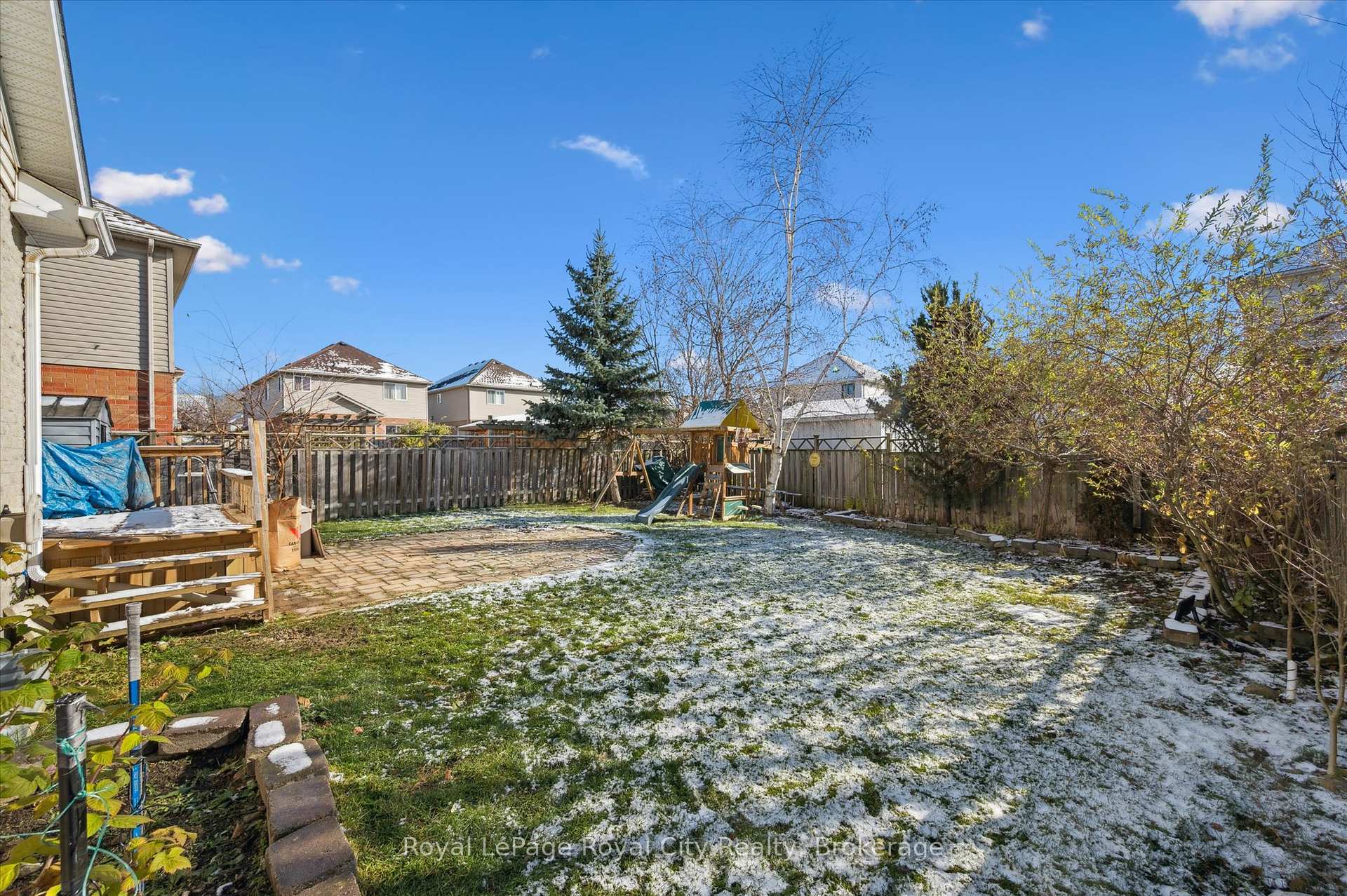 Photo 36 of 6 Berry Drive, Guelph, Kortright Hills — HOMEH