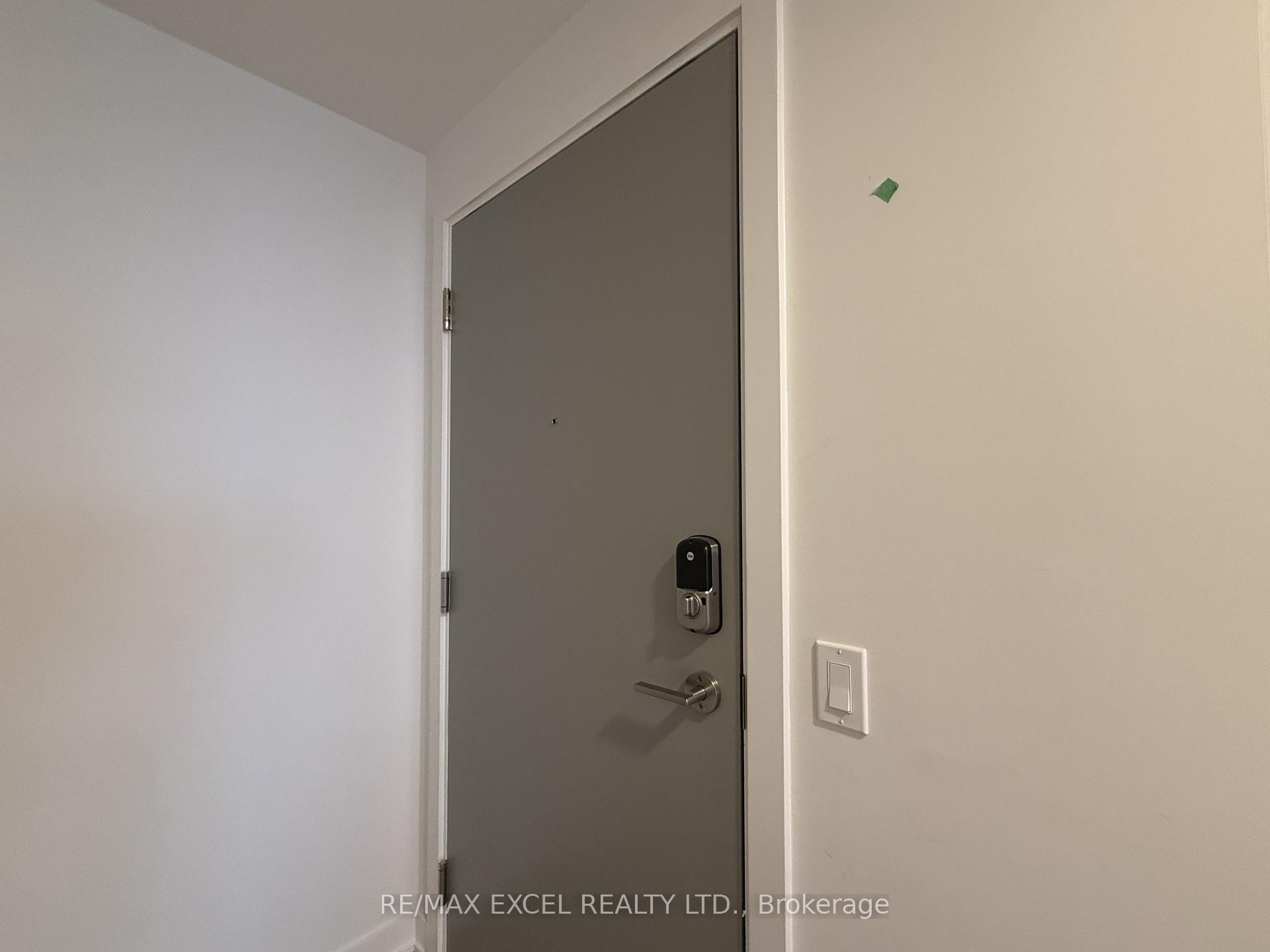 Photo 5 of Unit 2910, 30 Upper Mall Way, Vaughan, Brownridge — HOMEH