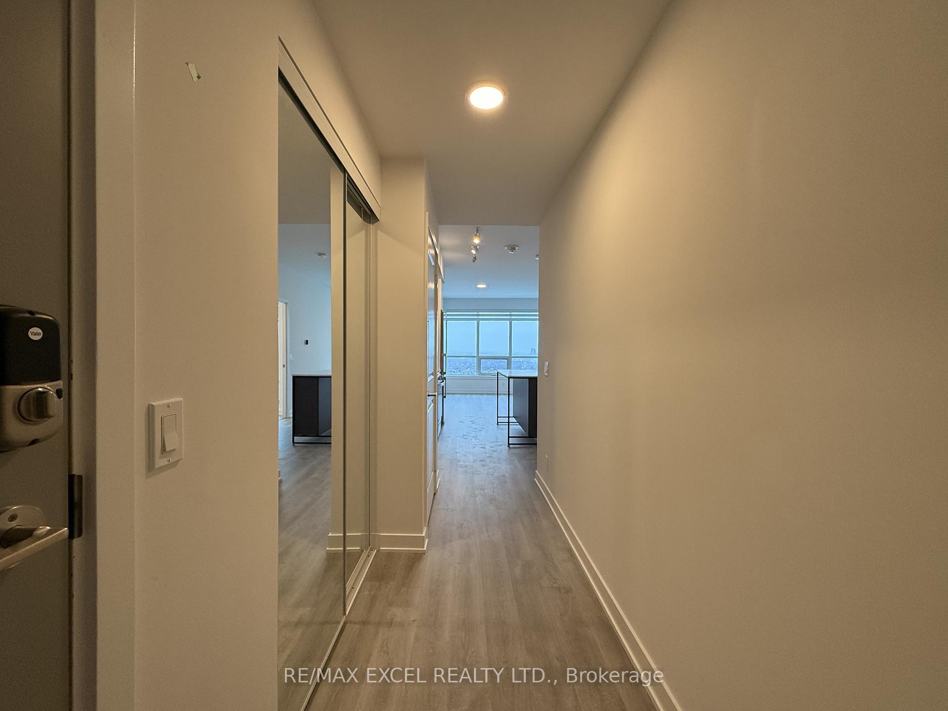 Photo 7 of Unit 2910, 30 Upper Mall Way, Vaughan, Brownridge — HOMEH