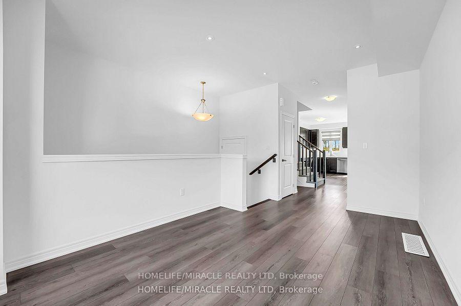 Photo 5 of Unit 57, 120 Court Drive, Brant, Paris — HOMEH