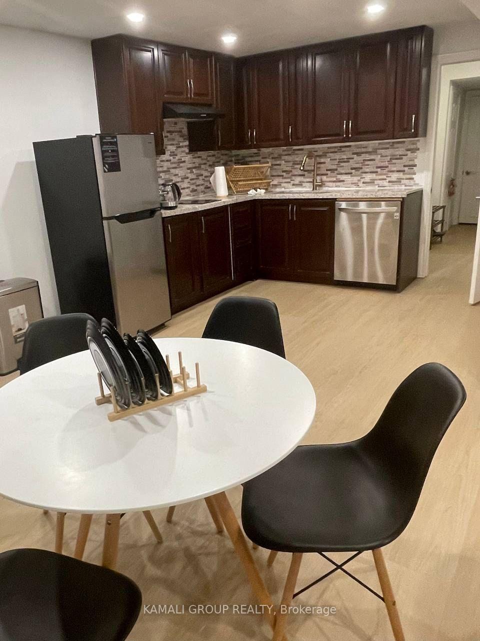 Photo 8 of Unit Bsmt, 11 Durie Lane, Markham, Aileen-Willowbrook — HOMEH