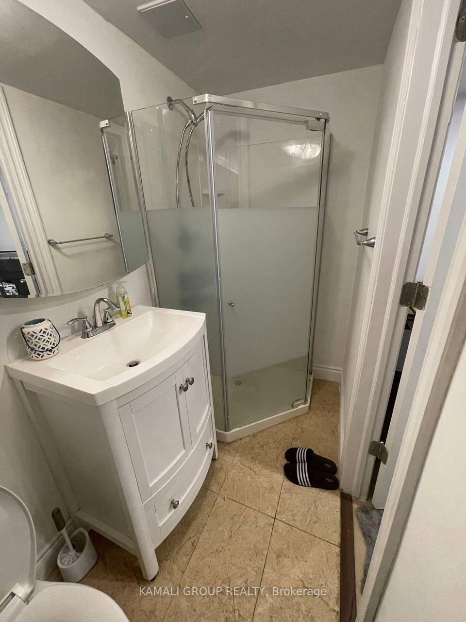 Photo 10 of Unit Bsmt, 11 Durie Lane, Markham, Aileen-Willowbrook — HOMEH