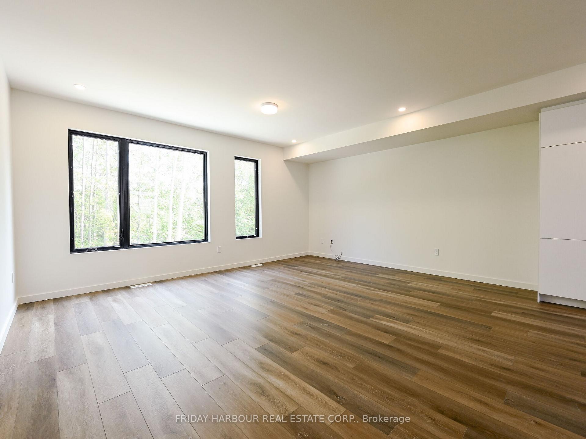 Photo 3 of 26 Rainwater Lane, Barrie, Holly — HOMEH