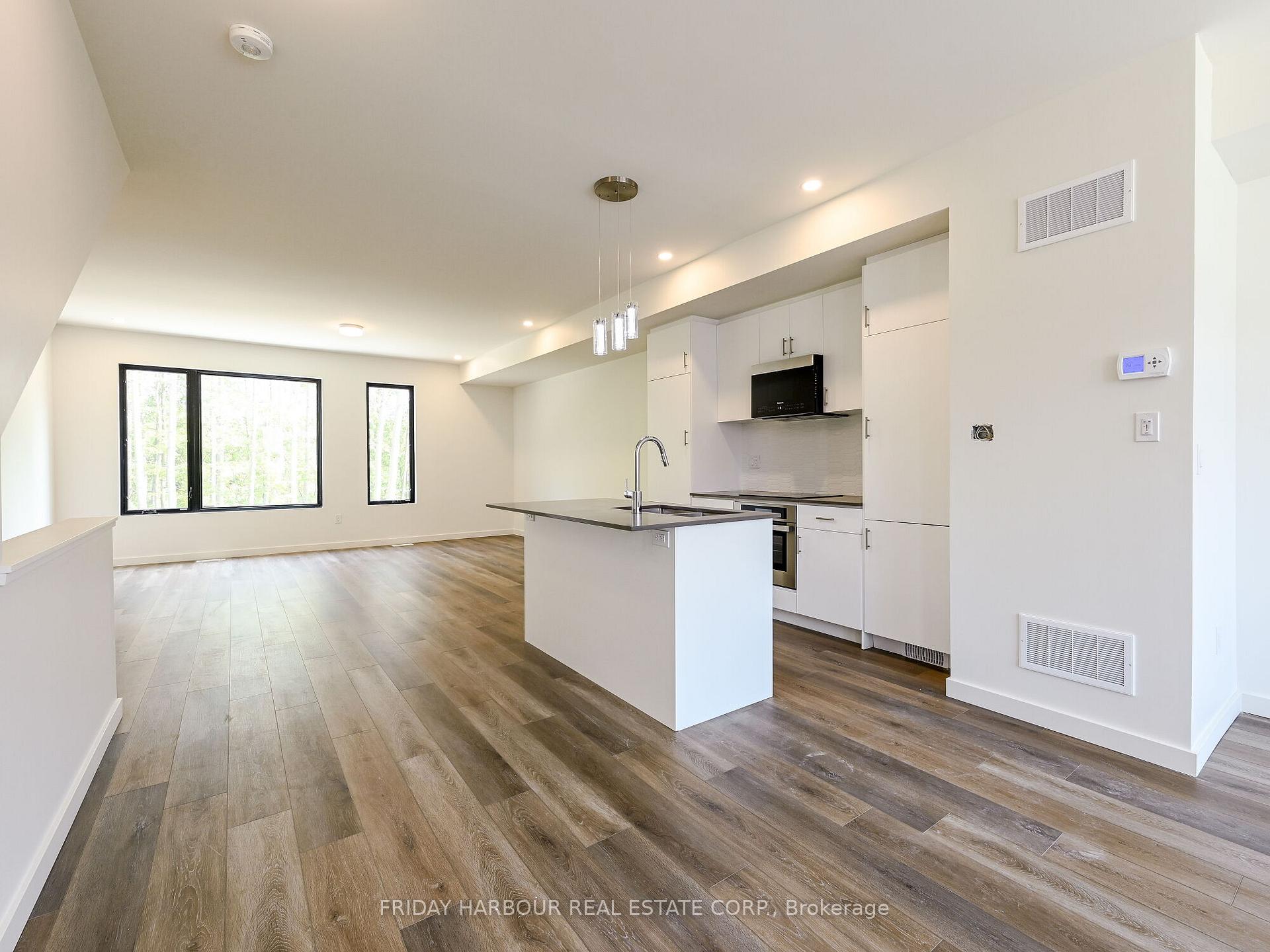 Photo 33 of 26 Rainwater Lane, Barrie, Holly — HOMEH