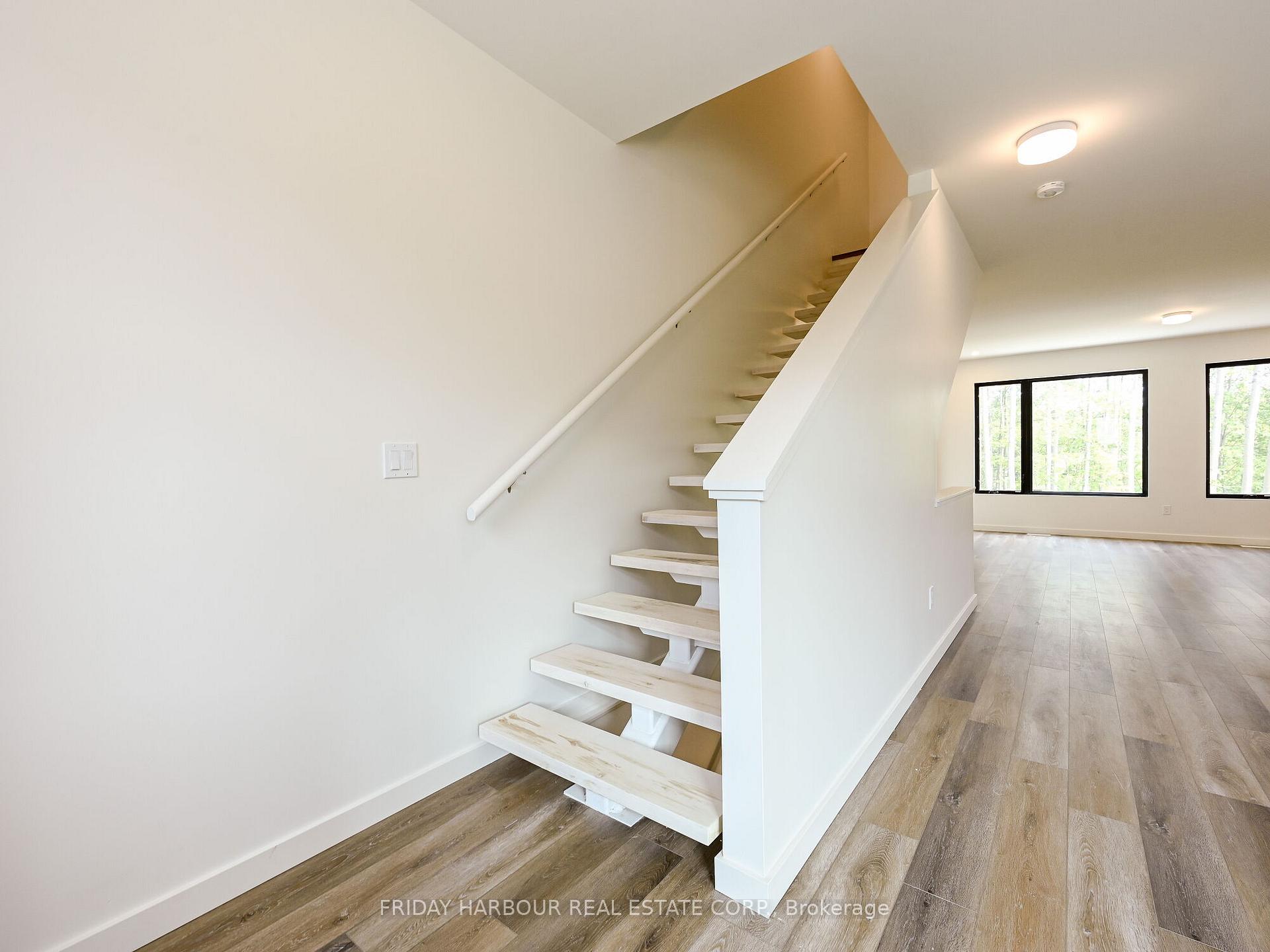 Photo 26 of 26 Rainwater Lane, Barrie, Holly — HOMEH