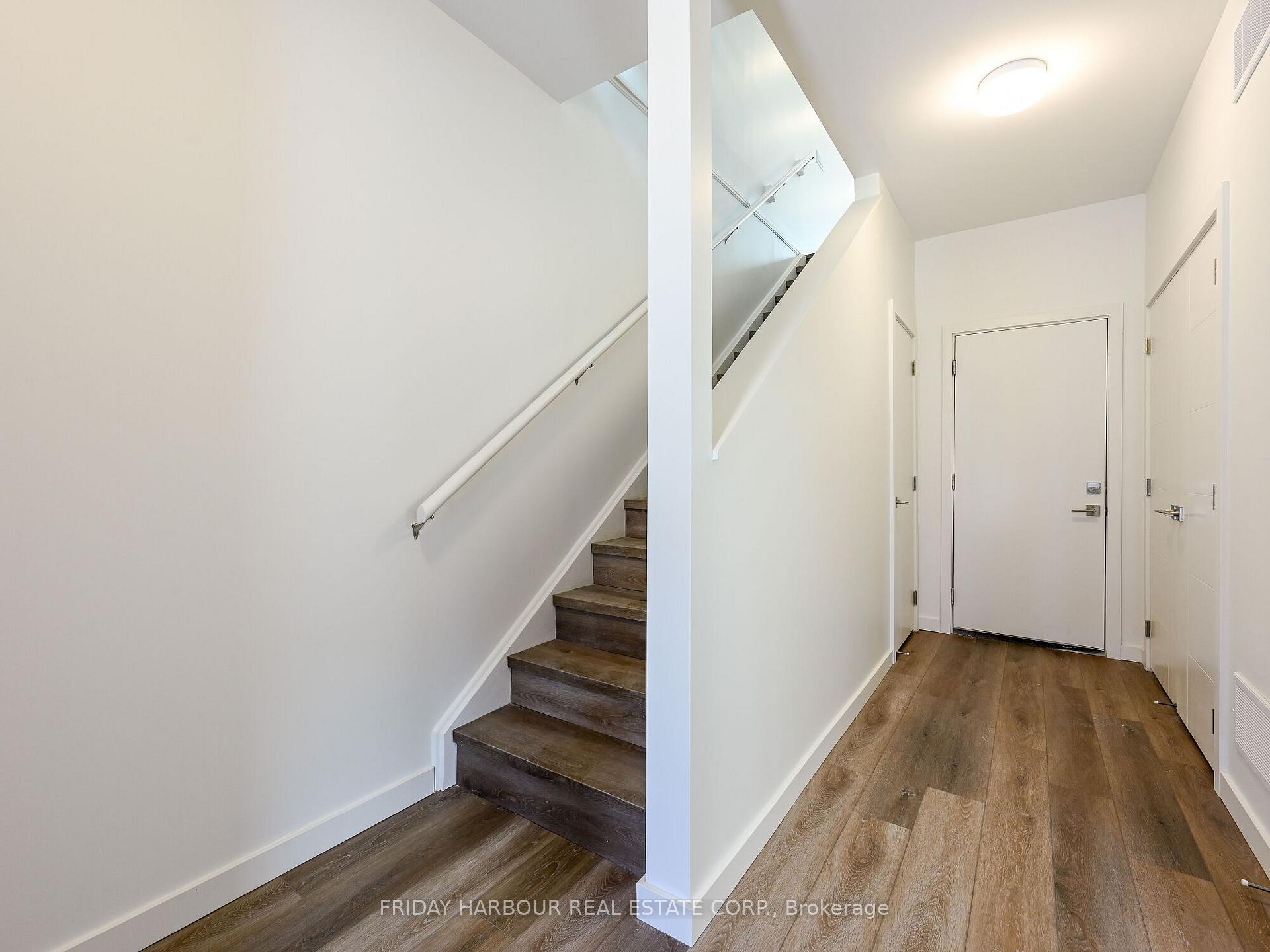 Photo 21 of 26 Rainwater Lane, Barrie, Holly — HOMEH