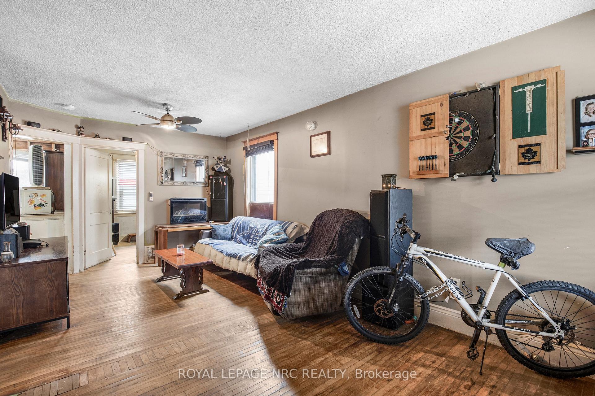 Photo 5 of 528 Catharine Street N, Hamilton, North End — HOMEH