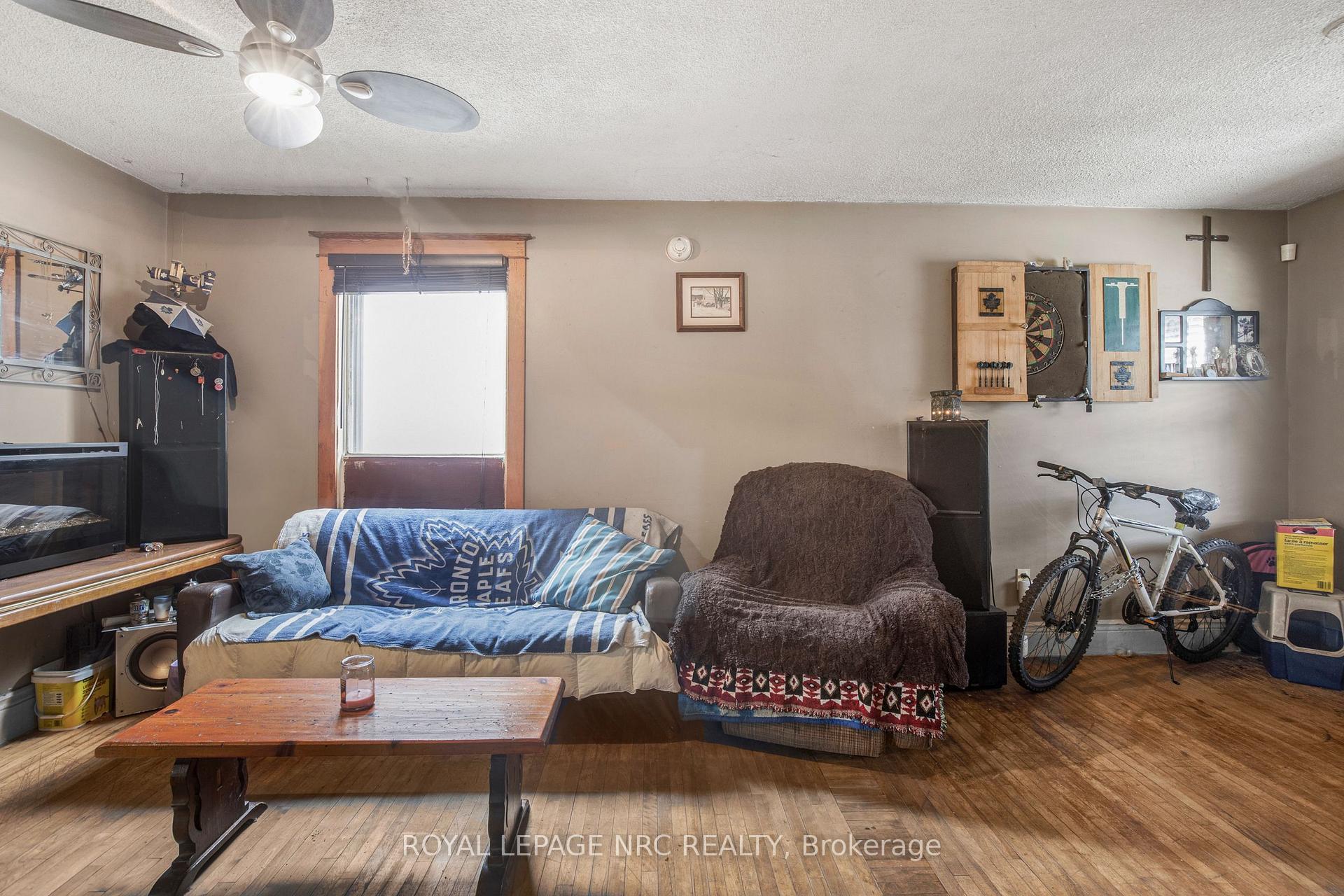 Photo 2 of 528 Catharine Street N, Hamilton, North End — HOMEH