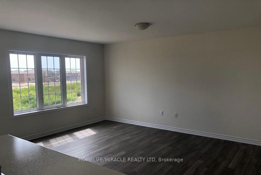 Photo 3 of 1035 Cameo Street, Pickering, Rural Pickering — HOMEH