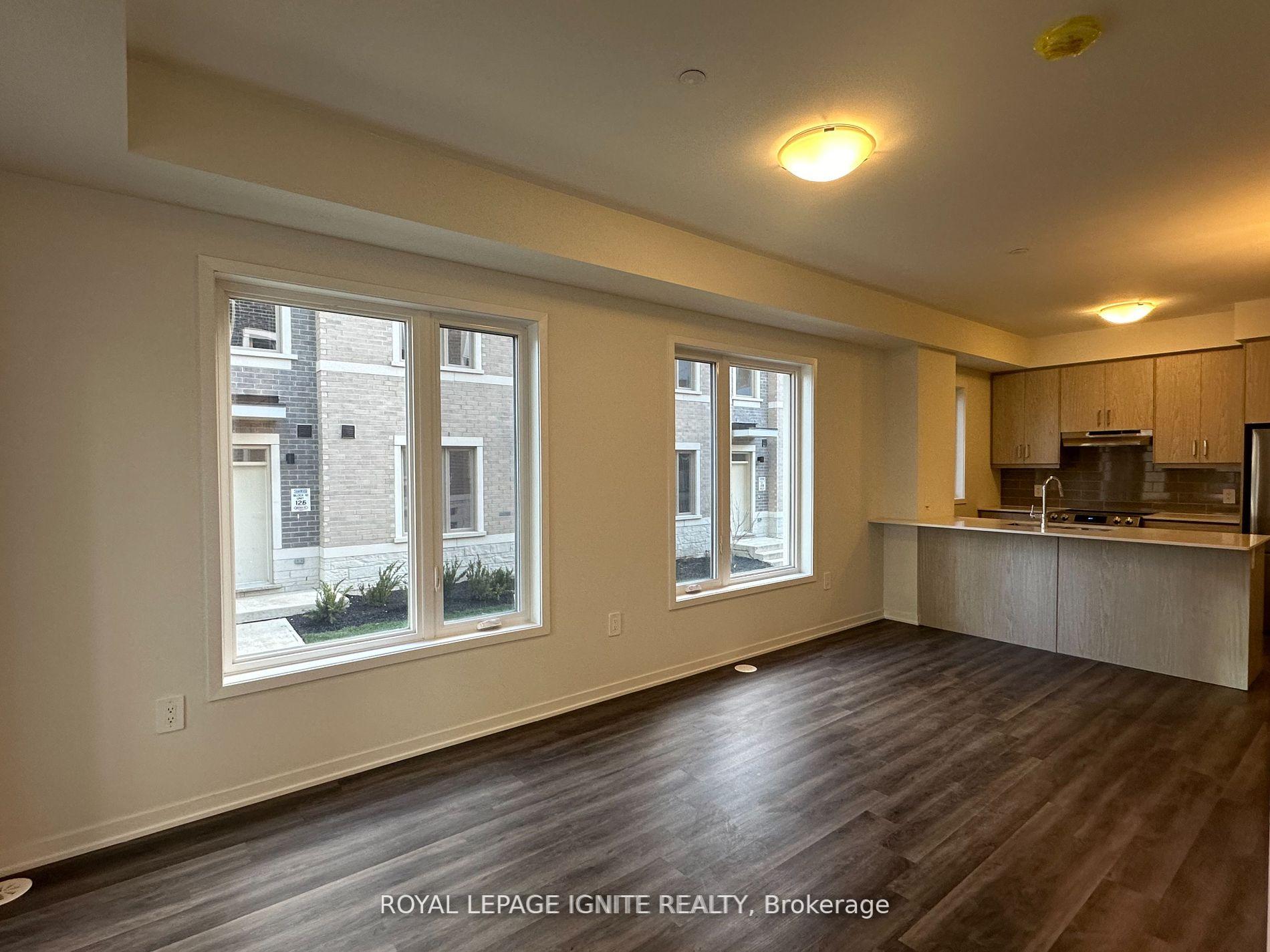 Photo 19 of Unit 85, 39 Honeycrisp Crescent, Vaughan, Vaughan Corporate Centre — HOMEH