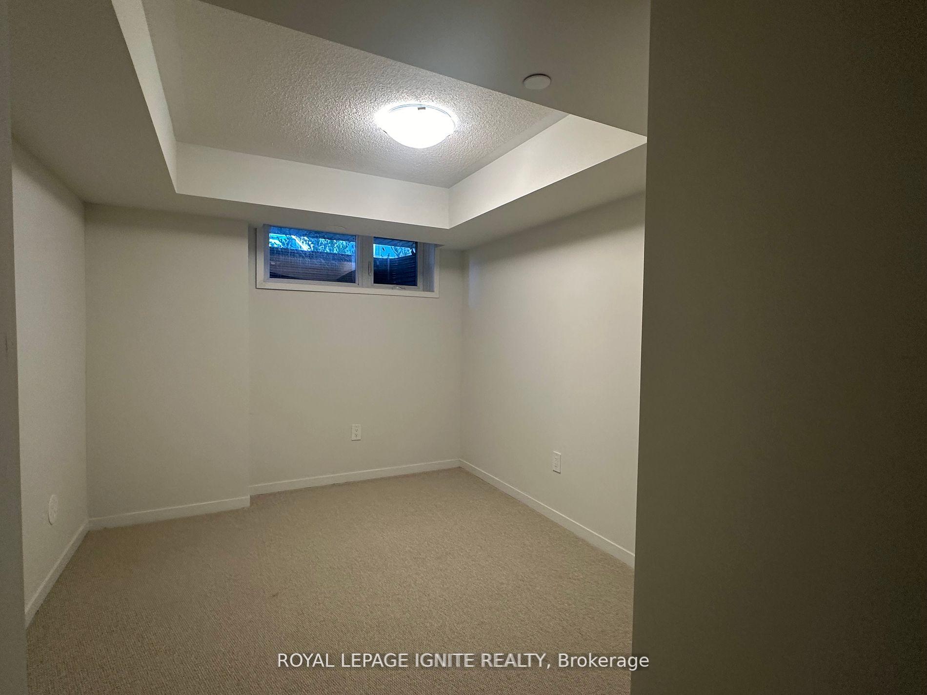 Photo 15 of Unit 85, 39 Honeycrisp Crescent, Vaughan, Vaughan Corporate Centre — HOMEH