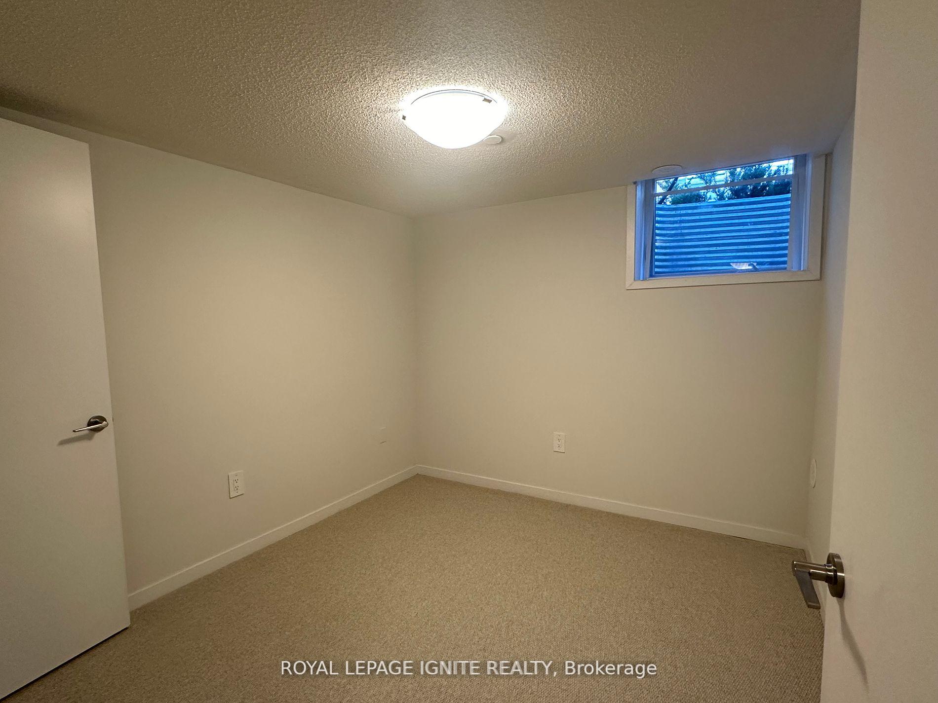 Photo 16 of Unit 85, 39 Honeycrisp Crescent, Vaughan, Vaughan Corporate Centre — HOMEH
