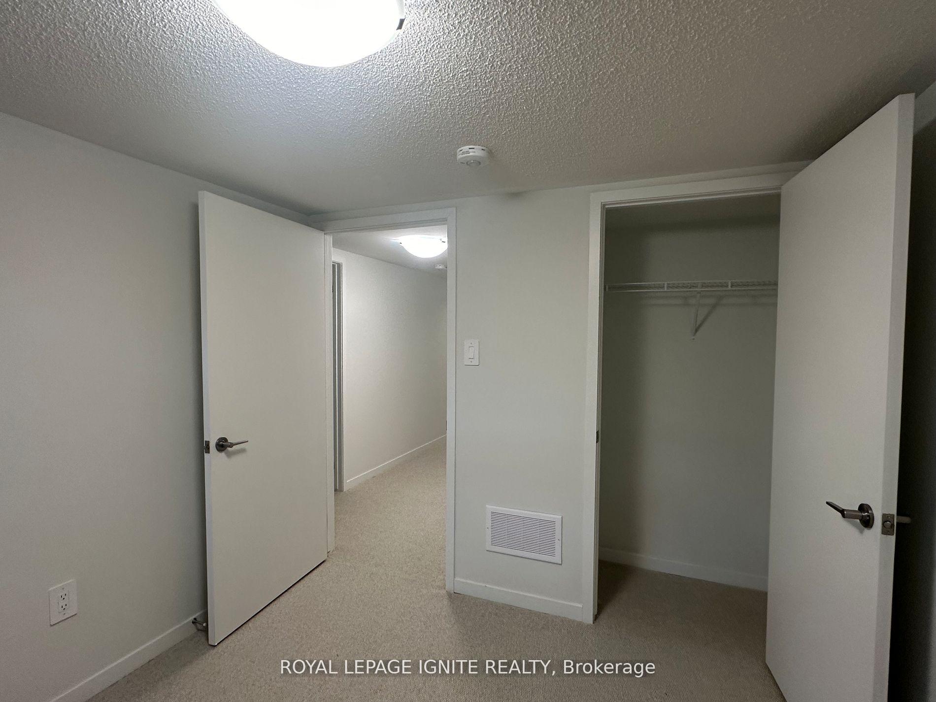 Photo 17 of Unit 85, 39 Honeycrisp Crescent, Vaughan, Vaughan Corporate Centre — HOMEH