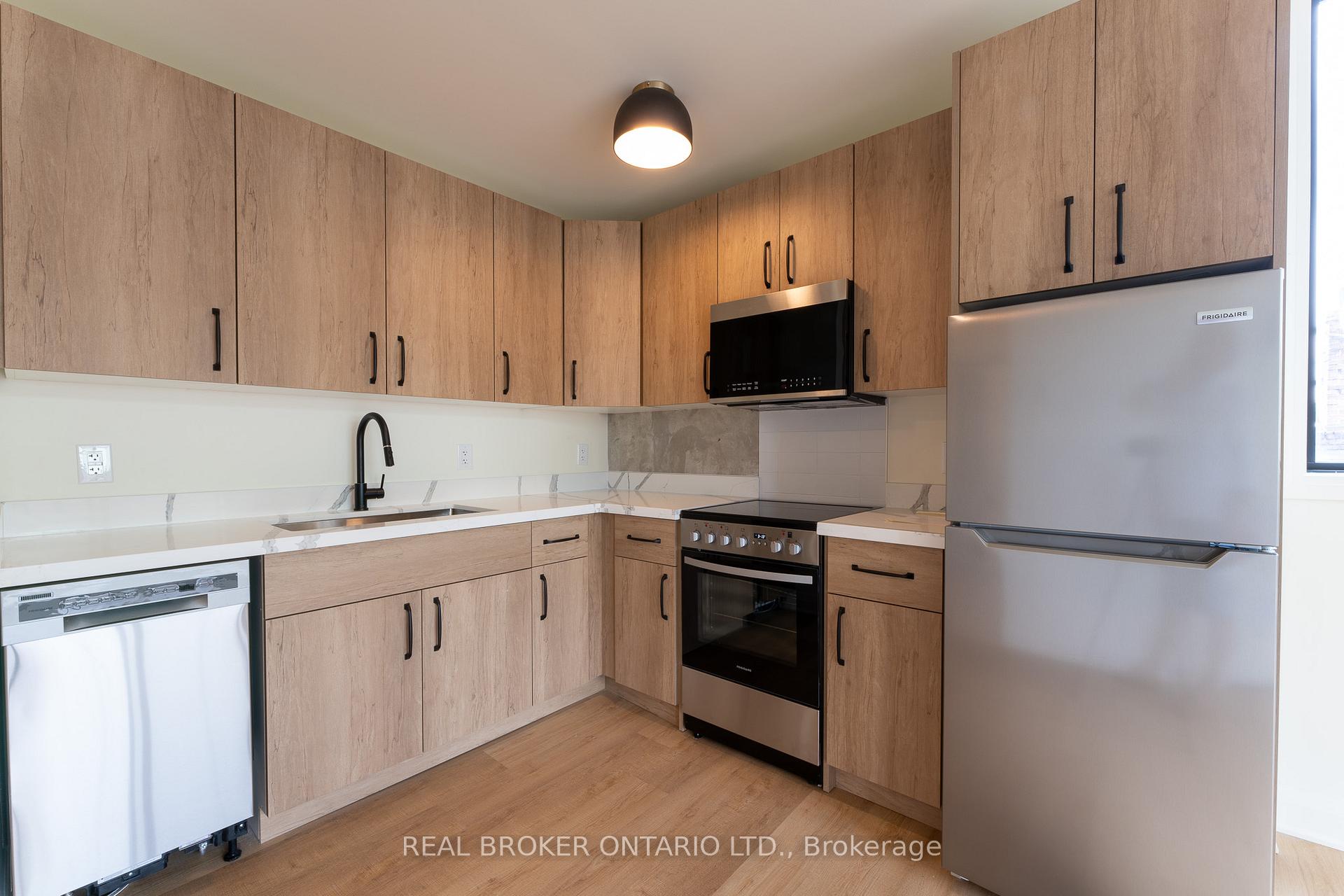 Photo 2 of Unit 505, 11 Robert Street, Hamilton, Beasley — HOMEH