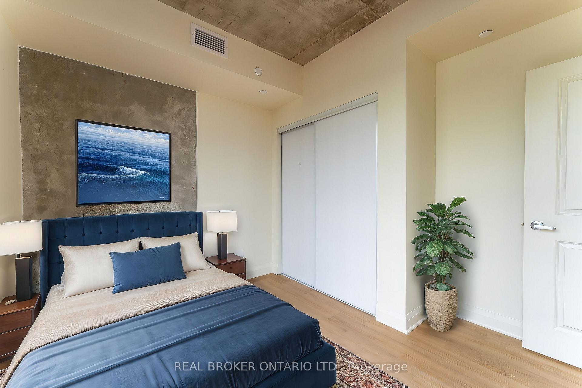 Photo 6 of Unit 505, 11 Robert Street, Hamilton, Beasley — HOMEH