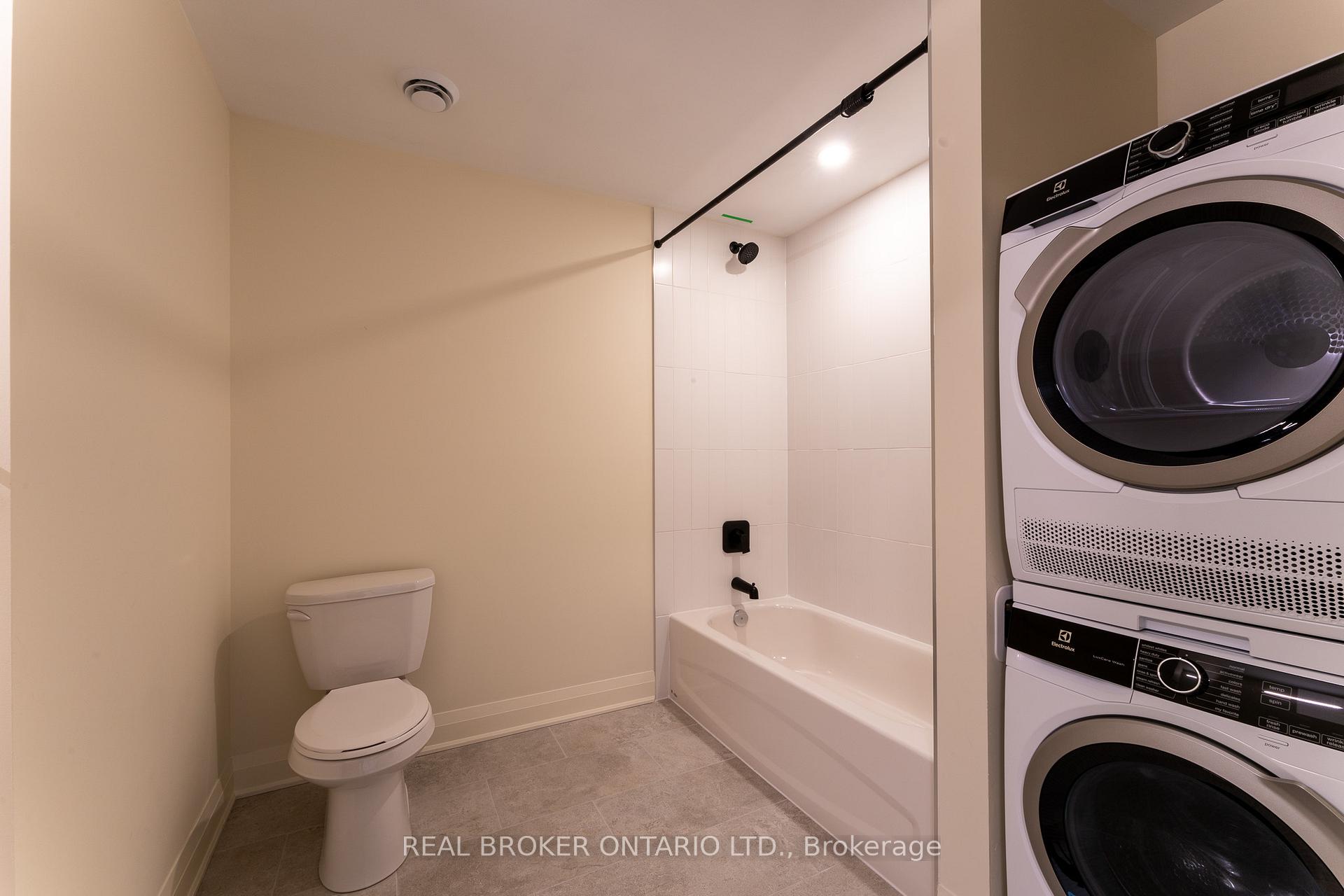 Photo 8 of Unit 505, 11 Robert Street, Hamilton, Beasley — HOMEH