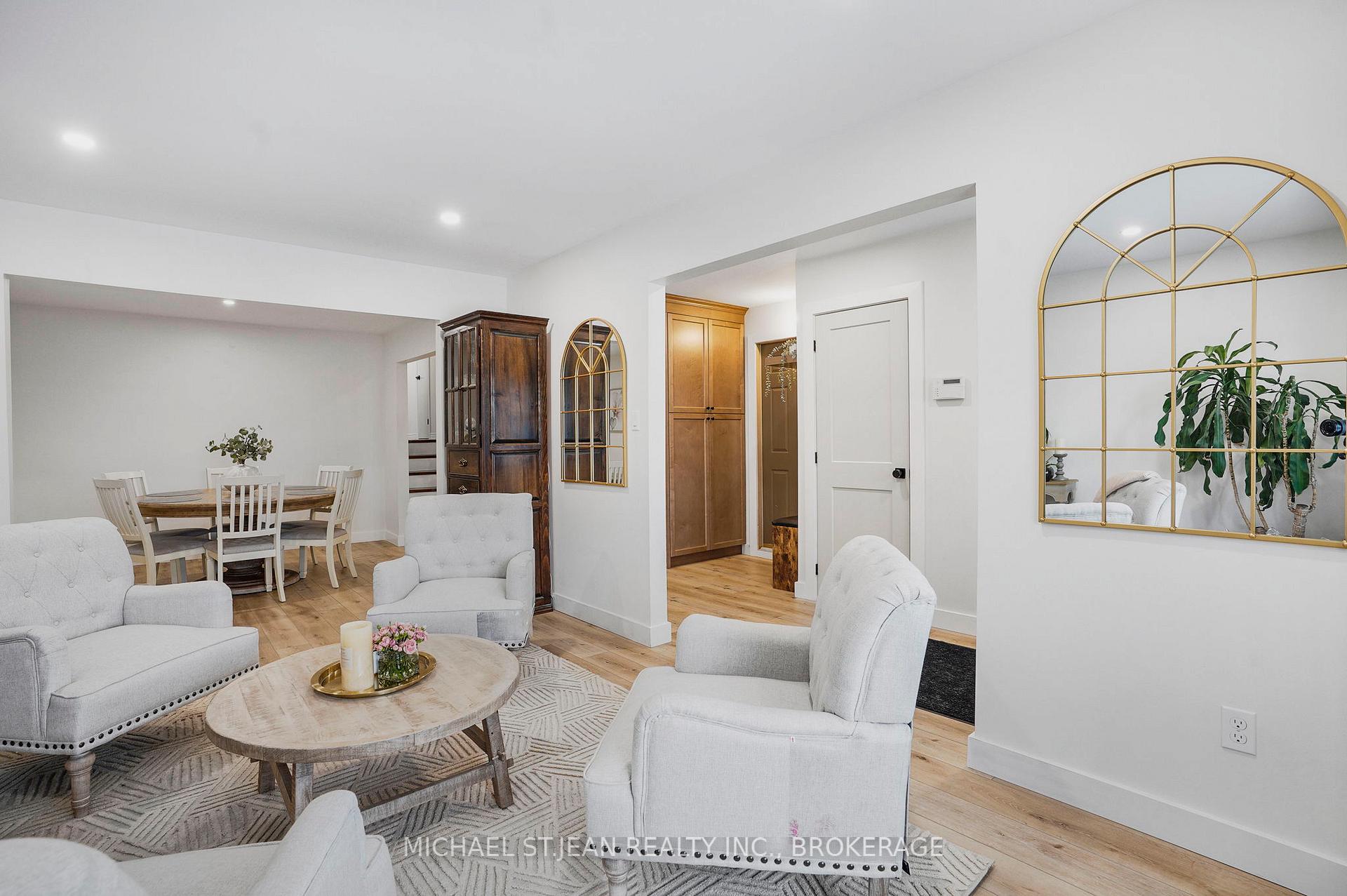 Photo 4 of 325 East 24th Street, Hamilton, Burkholme — HOMEH