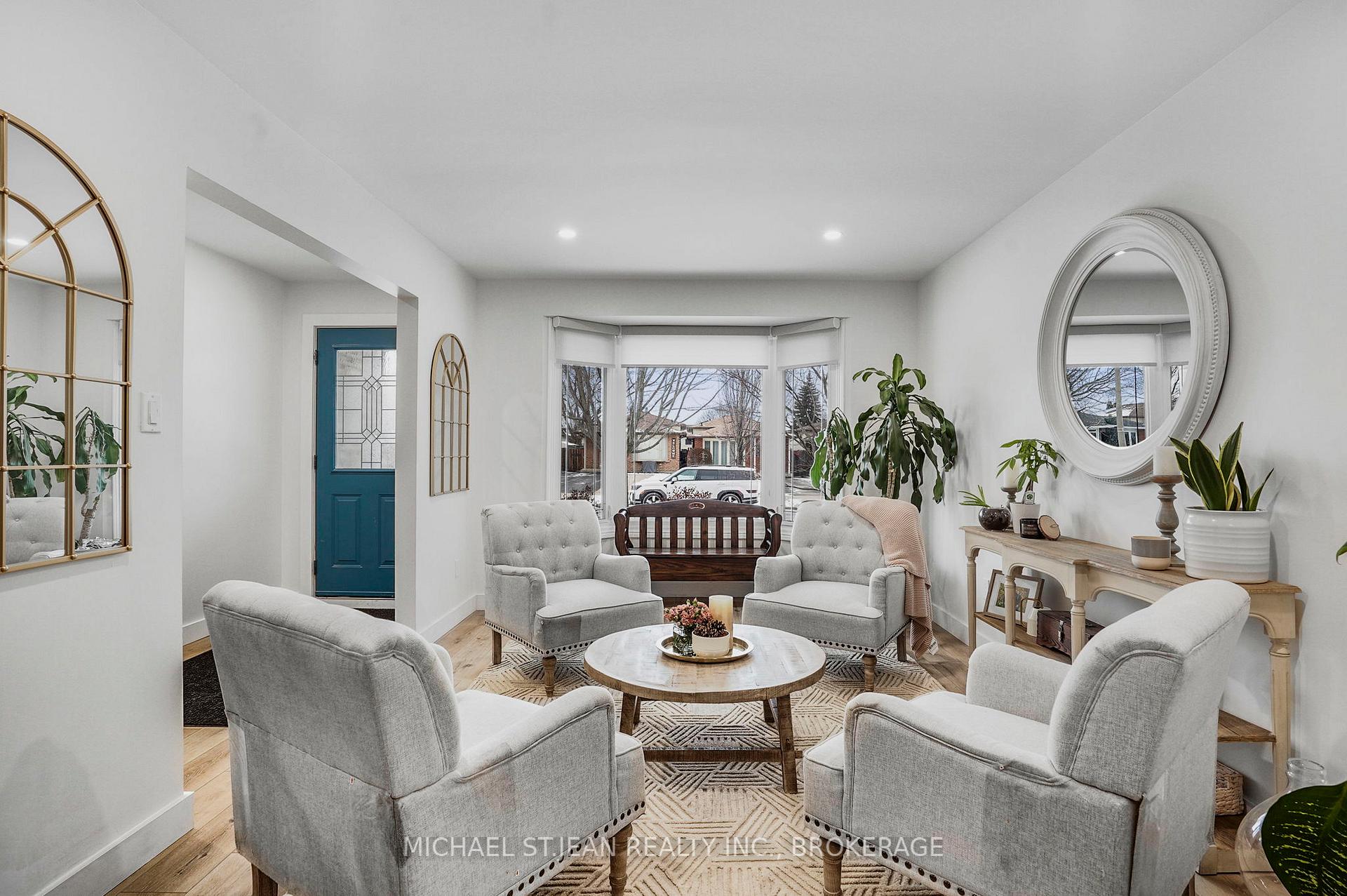 Photo 10 of 325 East 24th Street, Hamilton, Burkholme — HOMEH