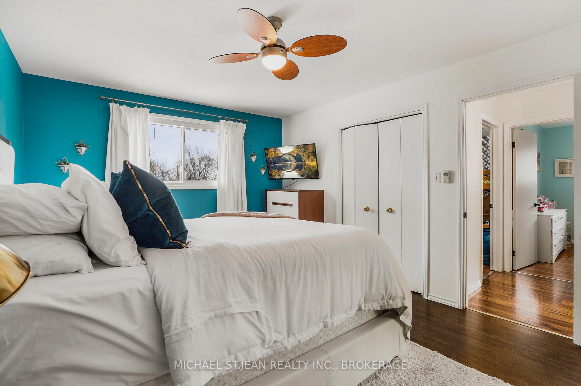 Photo 23 of 325 East 24th Street, Hamilton, Burkholme — HOMEH