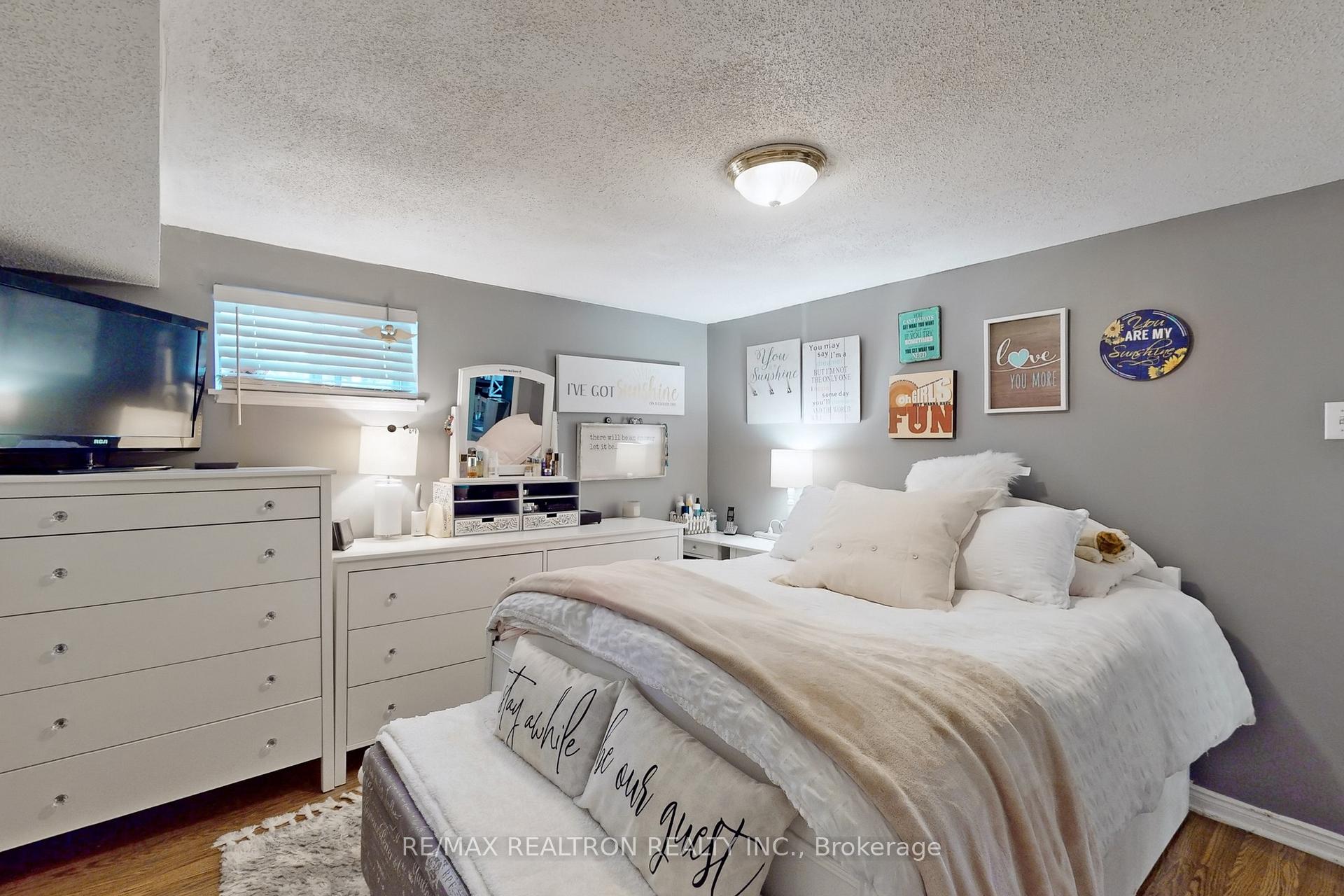 Photo 9 of 75 Davis Road, Aurora, Aurora Highlands — HOMEH